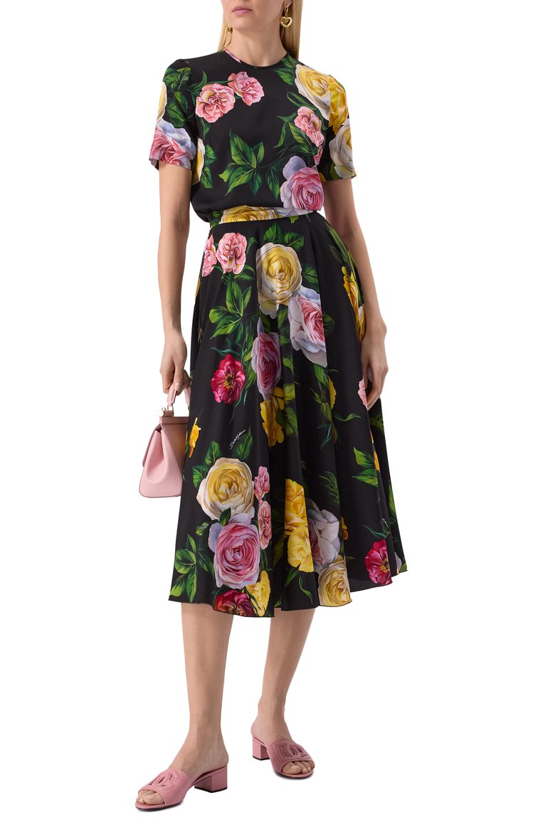 Женский шелковый топ DOLCE & GABBANA разноцветного цвета, арт. F7A02T/FSA7B | Фото 2 (Драгоценные камни: Проставлено; Рукава: Короткие; Материал внешний: Шелк; Материал сплава: Проставлено; Длина (для топов): Стандартные; Стили: Романтичный; Кросс-КТ: костюм)