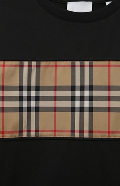 Детская хлопковая футболка BURBERRY черного цвета, арт. 8064784A1189 | Фото 3 (Рукава: Короткие; Материал сплава: Проставлено; Материал внешний: Хлопок; Драгоценные камни: Проставлено; Ростовка одежда: 10 - 11 лет | 140 - 146см, 12 лет | 152 см, 6 лет | 116 см, 8 лет | 128 см)