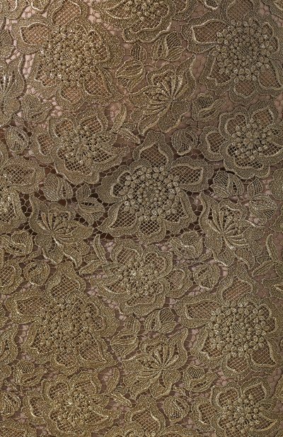 Кружевная юбка VALENTINO золотого цвета по цене 241000 руб., арт. RB3RA4I04GD, фото 5 Кружевная юбка VALENTINO, арт. RB3RA4I04GD, фото 5