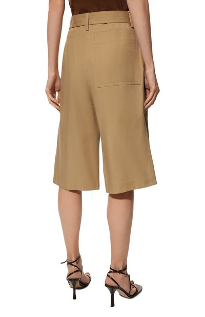 Хлопковые шорты LOW CLASSIC бежевого цвета по цене 31050 руб., арт. L0W22PF_PT02BE, фото 4 Хлопковые шорты LOW CLASSIC, арт. L0W22PF_PT02BE, фото 4