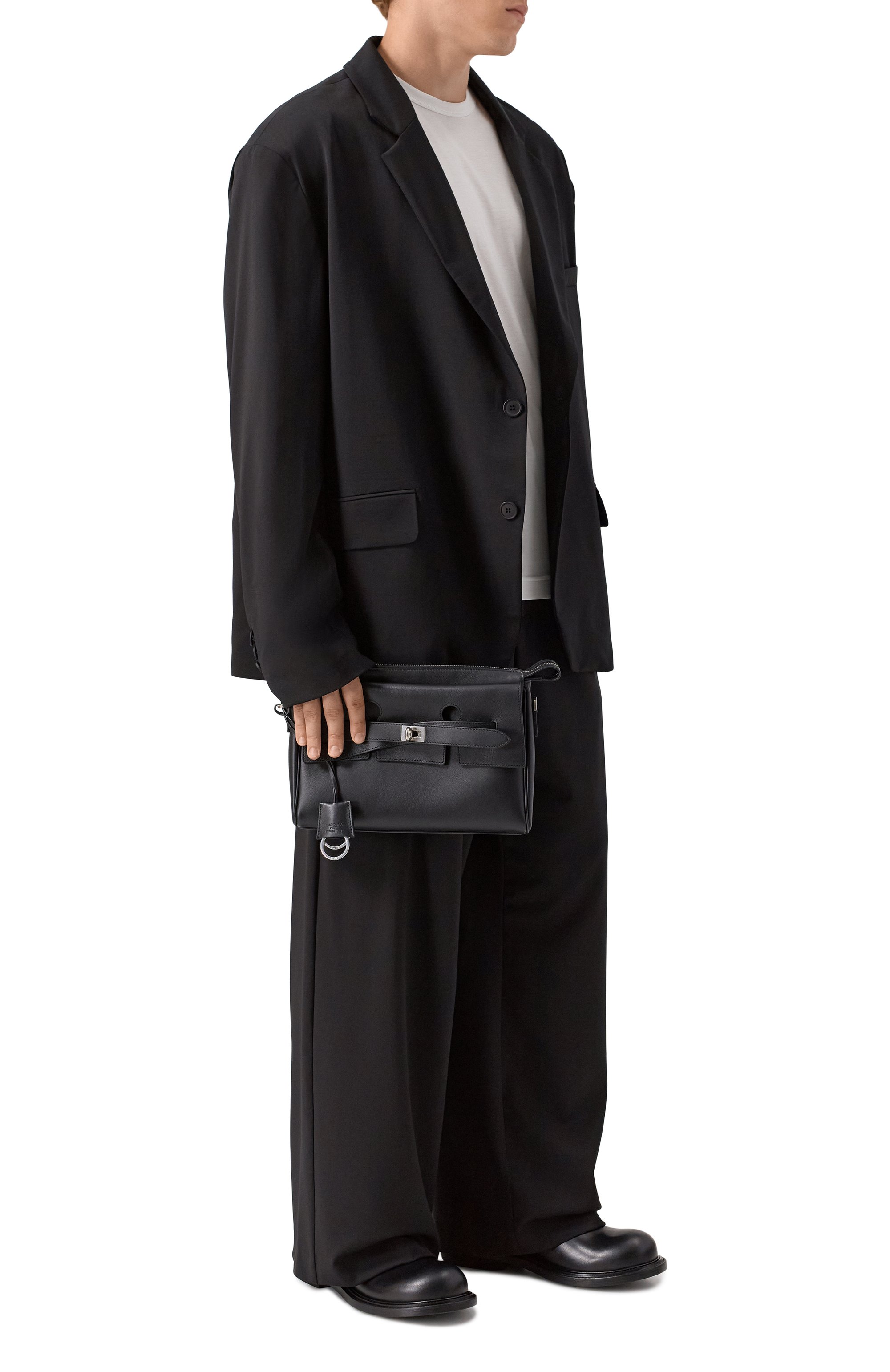 Сумка bel air small BALENCIAGA черного цвета по цене 511500 руб., арт. 834032/2ABAW, фото 7 Сумка bel air small BALENCIAGA, арт. 834032/2ABAW, фото 7