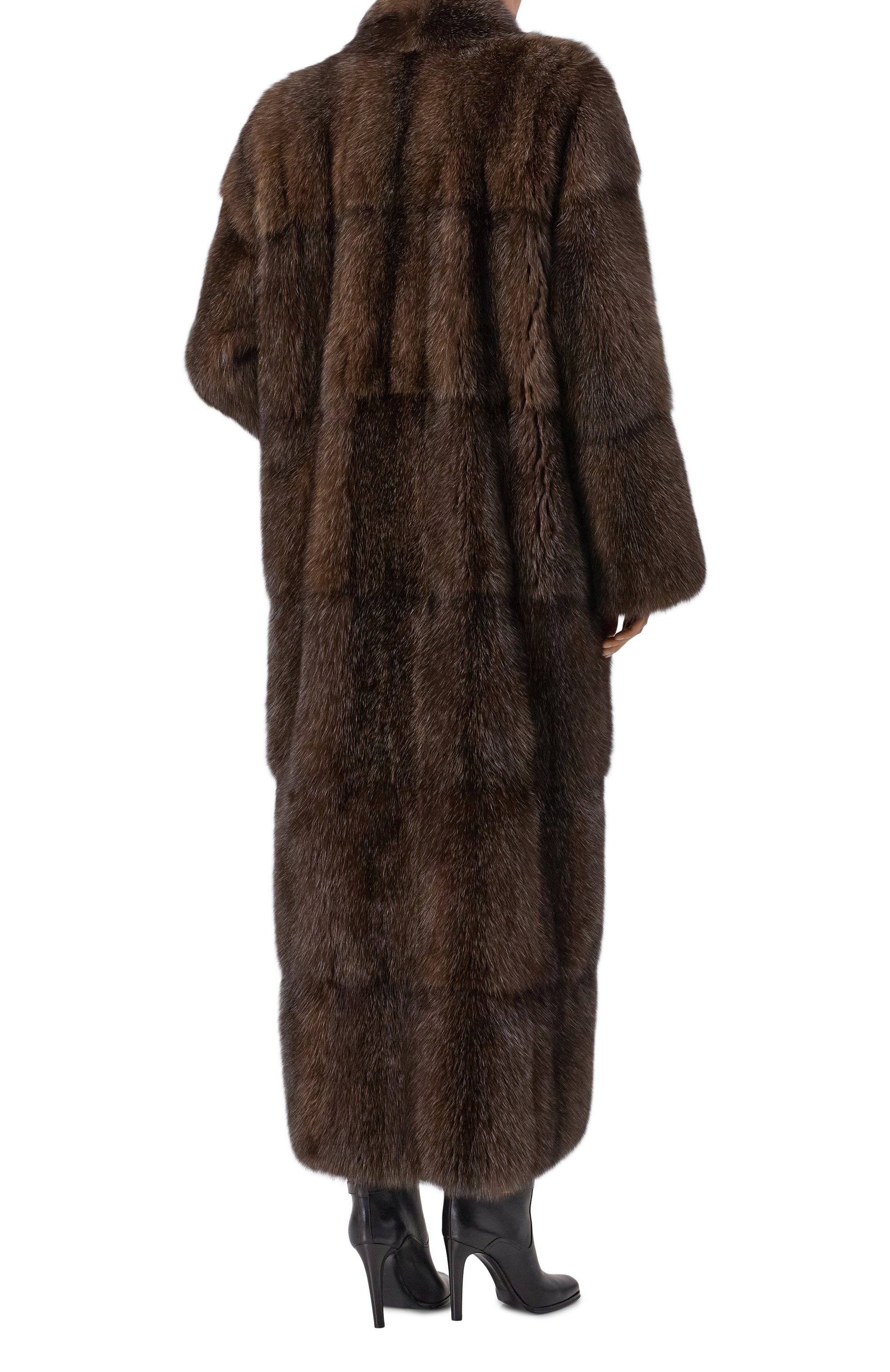 Шуба из соболя MVST коричневого цвета по цене 19350000 руб., арт. M002A/SABLE WILD SILVER 4-5, фото 4 Шуба из соболя MVST, арт. M002A/SABLE WILD SILVER 4-5, фото 4