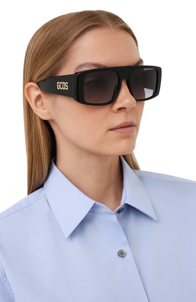 Солнцезащитные очки GCDS черного цвета по цене 21250 руб., арт. GD0006 01B, фото 2 Солнцезащитные очки GCDS, арт. GD0006 01B, фото 2
