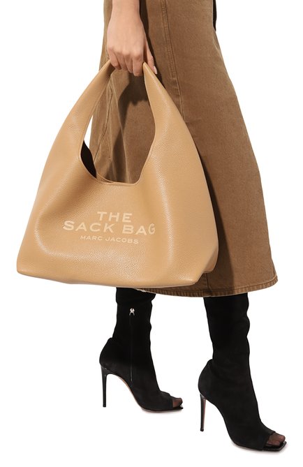 Женская сумка the sack bag MARC JACOBS (THE) бежевого цвета, арт. 2R3HSH058H02 | Фото 2 (Драгоценные камни: Проставлено; Материал сплава: Проставлено; Материал: Натуральная кожа; Размер: large)