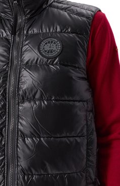 Мужской пуховый жилет crofton CANADA GOOSE черного цвета, арт. 2229MB | Фото 5 (Материал сплава: Проставлено; Драгоценные камни: Проставлено; Длина (верхняя одежда): Короткие; Материал утеплителя: Пух и перо; Материал подклада: Синтетический материал; Стили: Кэжуэл; Мужское Кросс-КТ: жилеты-объемные; Материал внешний: Синтетический материал)