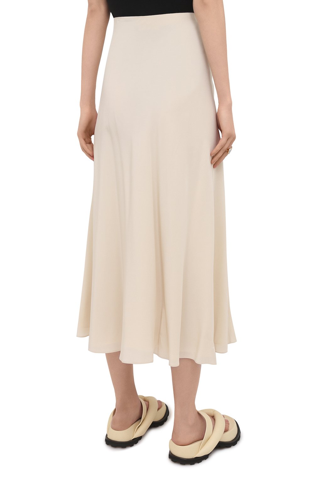Шелковая юбка THE ROW кремового цвета по цене 159500 руб., арт. 5658W1099, фото 4 Шелковая юбка THE ROW, арт. 5658W1099, фото 4