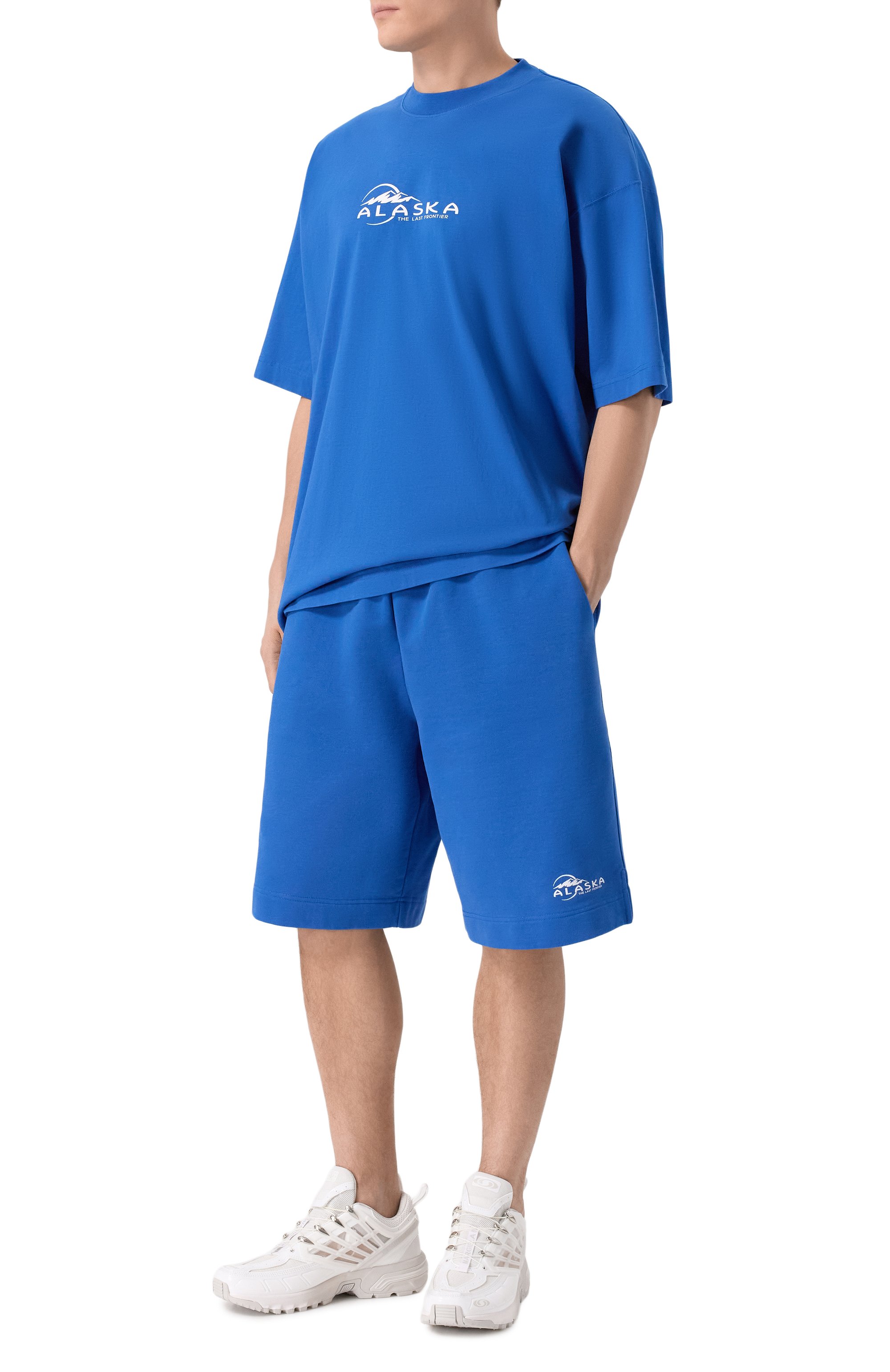 Хлопковые шорты VETEMENTS синего цвета по цене 69950 руб., арт. ME76SS257A/1200 LIGHT JERSEY, фото 2 Хлопковые шорты VETEMENTS, арт. ME76SS257A/1200 LIGHT JERSEY, фото 2