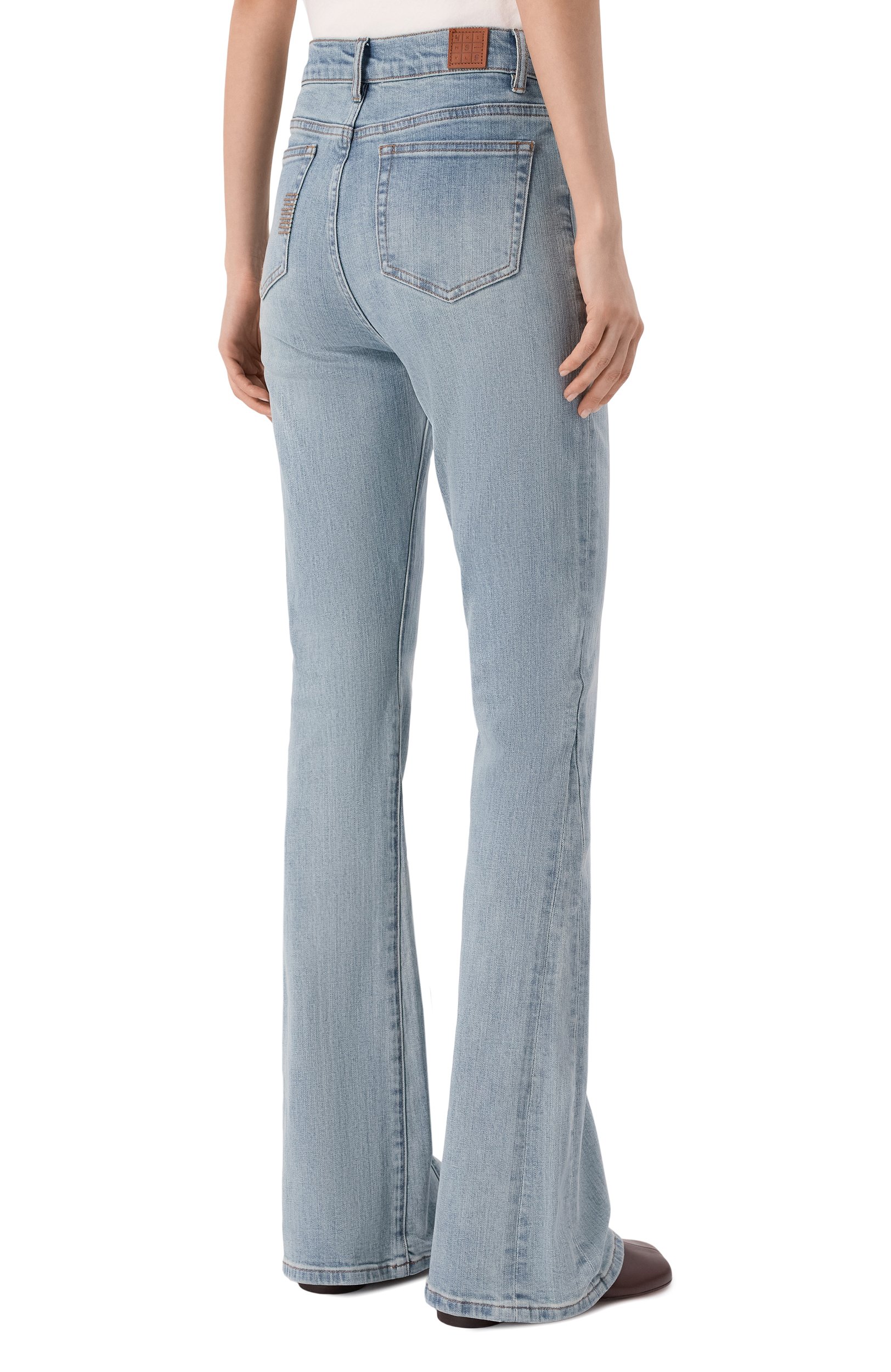 Джинсы sculpt 495 DENIM голубого цвета по цене 25000 руб., арт. 49526/JFW2B, фото 4 Джинсы sculpt 495 DENIM, арт. 49526/JFW2B, фото 4