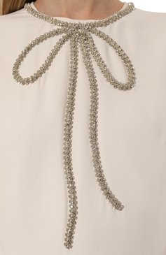 Женское платье из шерсти и шелка VALENTINO кремового цвета, арт. 3B3VA4351CF | Фото 5 (Материал внешний: Шелк, Шерсть; Материал сплава: Проставлено; Драгоценные камни: Проставлено; Рукава: Длинные; Длина Ж (юбки, платья, шорты): Миди; Случай: Повседневный; Стили: Романтичный; Женское Кросс-КТ: Платье-одежда)