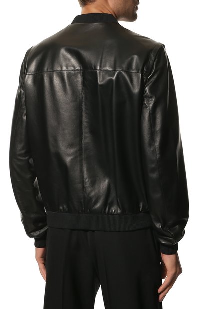 Двусторонний кожаный бомбер PRADA черного цвета по цене 465000 руб., арт. UPW368-038-F0002, фото 4 Двусторонний кожаный бомбер PRADA, арт. UPW368-038-F0002, фото 4