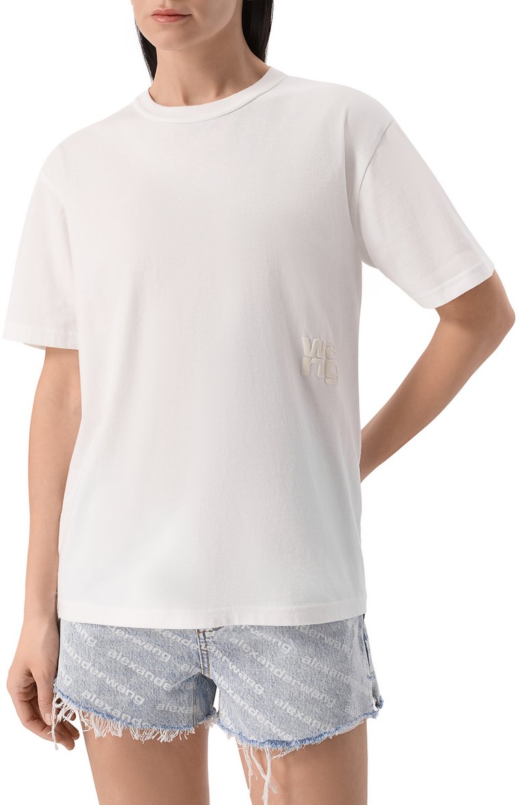 Женская хлопковая футболка ALEXANDERWANG.T белого цвета, арт. 4CC3241520 | Фото 3 (Рукава: Короткие; Драгоценные камни: Проставлено; Материал сплава: Проставлено; Материал внешний: Хлопок; Длина (для топов): Стандартные; Принт: Без принта; Стили: Кэжуэл)