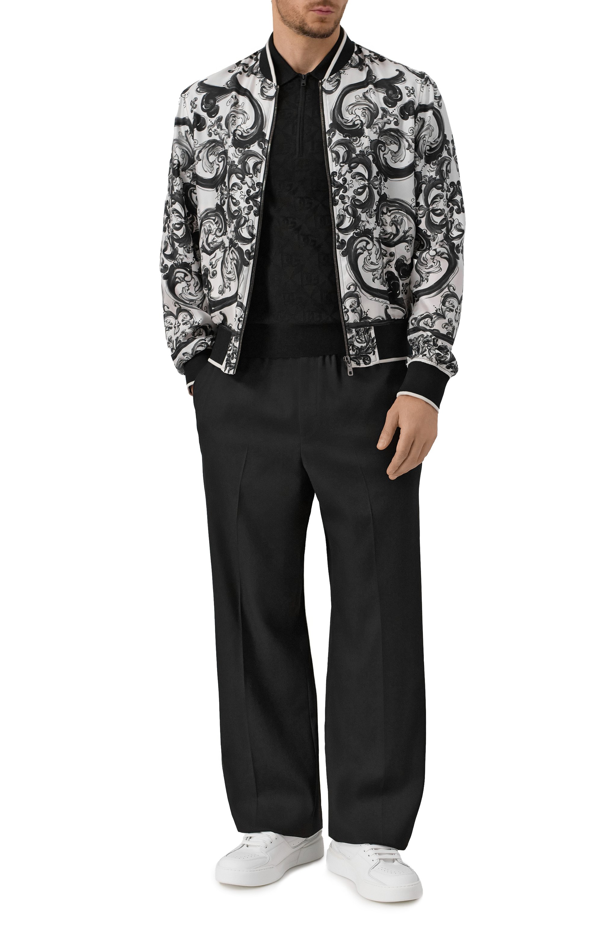 Шелковое поло DOLCE & GABBANA черного цвета по цене 175500 руб., арт. GXZ79T/JBSM4, фото 2 Шелковое поло DOLCE & GABBANA, арт. GXZ79T/JBSM4, фото 2