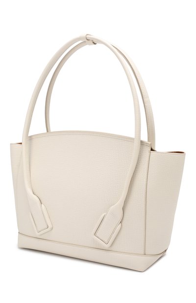 Сумка arco medium BOTTEGA VENETA белого цвета по цене 246000 руб., арт. 575941/VMA01, фото 3 Сумка arco medium BOTTEGA VENETA, арт. 575941/VMA01, фото 3