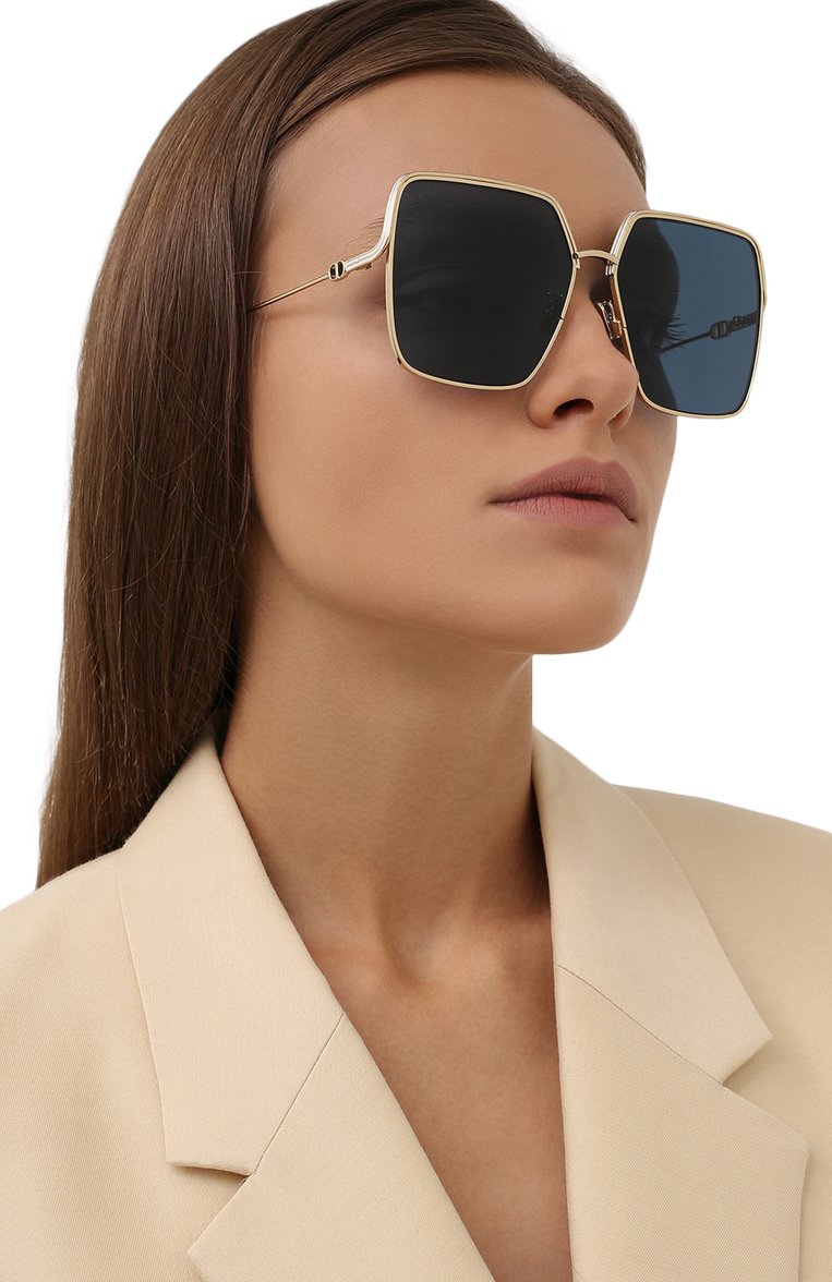 Женские солнцезащитные очки DIOR EYEWEAR синего цвета, арт. EVERDI0R S1U B0B0 | Фото 2 (Региональные ограничения белый список (Axapta Mercury): Не проставлено, RU; Нос: Не проставлено; Тип очков: С/з; Очки форма: Квадратные, Прямоугольные; Оптика Гендер: оптика-женское)