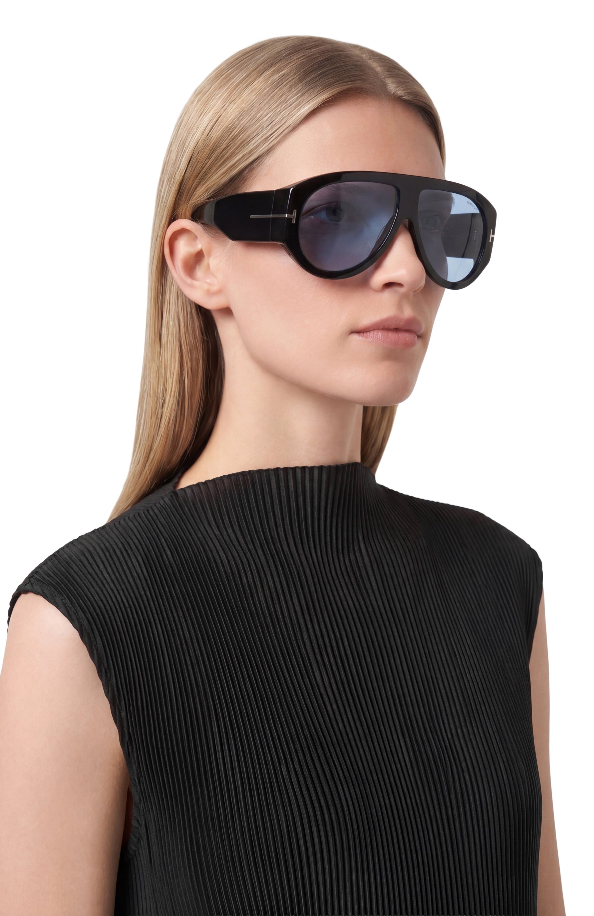 Солнцезащитные очки TOM FORD голубого цвета по цене 58450 руб., арт. TF1044 01V, фото 2 Солнцезащитные очки TOM FORD, арт. TF1044 01V, фото 2