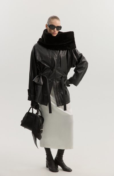 Солнцезащитные очки GUCCI черного цвета по цене 34000 руб., арт. GG1544S 001, фото 5 Солнцезащитные очки GUCCI, арт. GG1544S 001, фото 5