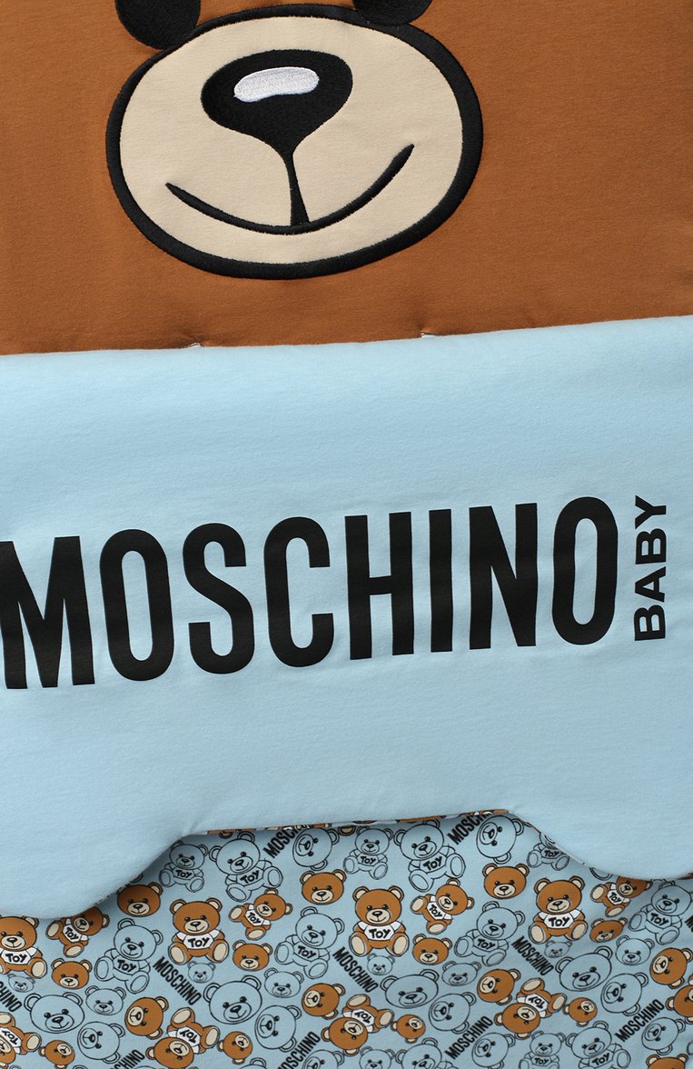 Детский хлопковый конверт MOSCHINO голубого цвета, арт. MUE00C/LDB46 | Фото 3 (Материал: Хлопок, Текстиль; Нос: Не проставлено)