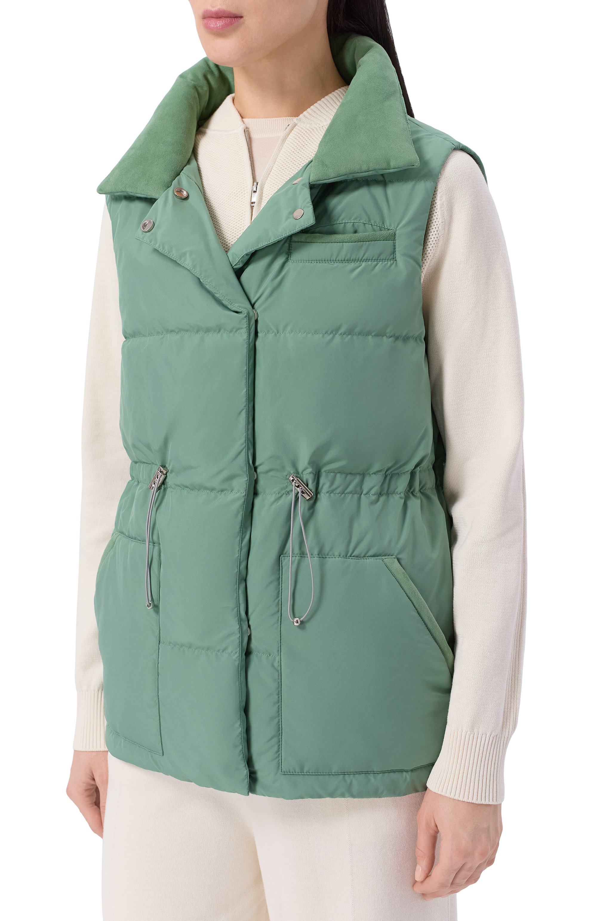 Пуховый жилет KITON светло-зеленого цвета по цене 259500 руб., арт. D61622K0948H05, фото 3 Пуховый жилет KITON, арт. D61622K0948H05, фото 3