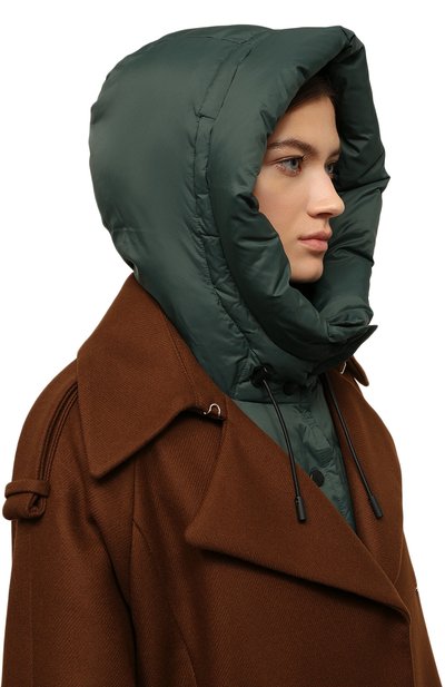 Пуховый капюшон YS ARMY PARIS изумрудного цвета по цене 25200 руб., арт. 22WFA067XXF64W, фото 2 Пуховый капюшон YS ARMY PARIS, арт. 22WFA067XXF64W, фото 2