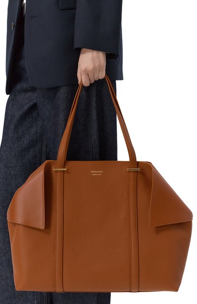 Женская сумка-тоут folded large FERRAGAMO, арт. 21A452/789589