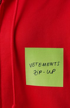 Женский хлопковая толстовка VETEMENTS красного цвета, арт. UE54HD440R | Фото 6 (Рукава: Длинные; Драгоценные камни: Проставлено; Длина (для топов): Удлиненные; Материал сплава: Проставлено; Женское Кросс-КТ: Кардиган-одежда; Стили: Гранж)