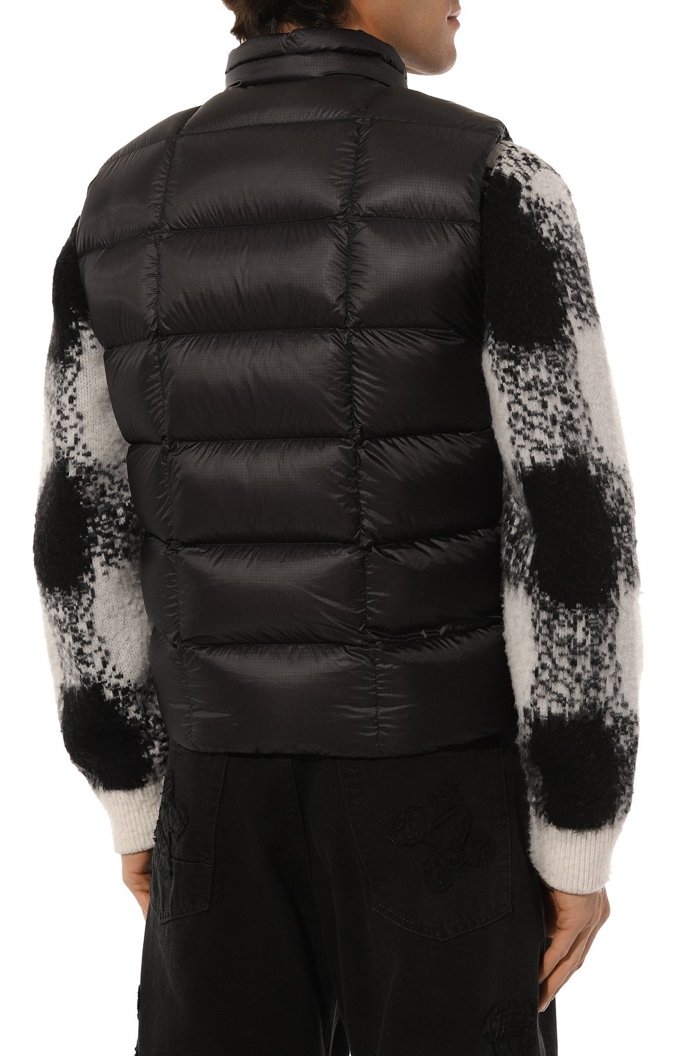 Пуховый жилет C.P. COMPANY темно-фиолетового цвета по цене 55100 руб., арт. 17CM0W207A006099A, фото 4 Пуховый жилет C.P. COMPANY, арт. 17CM0W207A006099A, фото 4