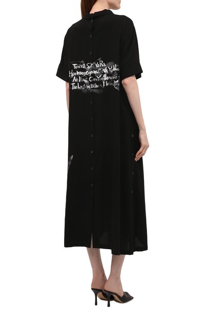 Платье из вискозы YOHJI YAMAMOTO черного цвета по цене 147500 руб., арт. ND-D07-201, фото 4 Платье из вискозы YOHJI YAMAMOTO, арт. ND-D07-201, фото 4