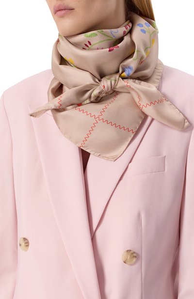 Шелковый платок COCCINELLE бежевого цвета по цене 15950 руб., арт. E7SJV380101, фото 2 Шелковый платок COCCINELLE, арт. E7SJV380101, фото 2