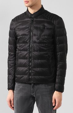 Мужская пуховая куртка BELSTAFF черного цвета, арт. 71020701/C50N0366 | Фото 3 (Материал утеплителя: Пух и перо; Статус проверки: Проверена категория; Рукава: Длинные; Материал подклада: Синтетический материал; Материал внешний: Синтетический материал; Мужское Кросс-КТ: Куртка-пуховая, Пуховик-верхняя одежда, Верхняя одежда; Длина (верхняя одежда): Короткие; Кросс-КТ: Пуховик, Куртка; Драгоценные камни: Проставлено; Материал внутренний: Не назначено; Материал сплава: Проставлено; Стили: Кэжуэл)