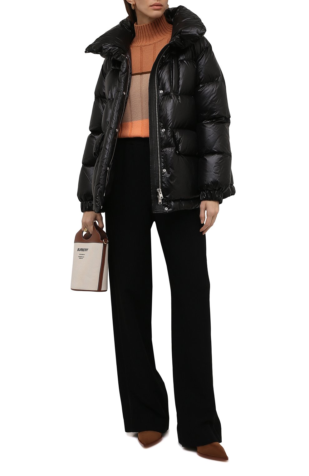 Пуховик WOOLRICH черного цвета по цене 71950 руб., арт. CFWW0U0583FR/UT1702, фото 2 Пуховик WOOLRICH, арт. CFWW0U0583FR/UT1702, фото 2
