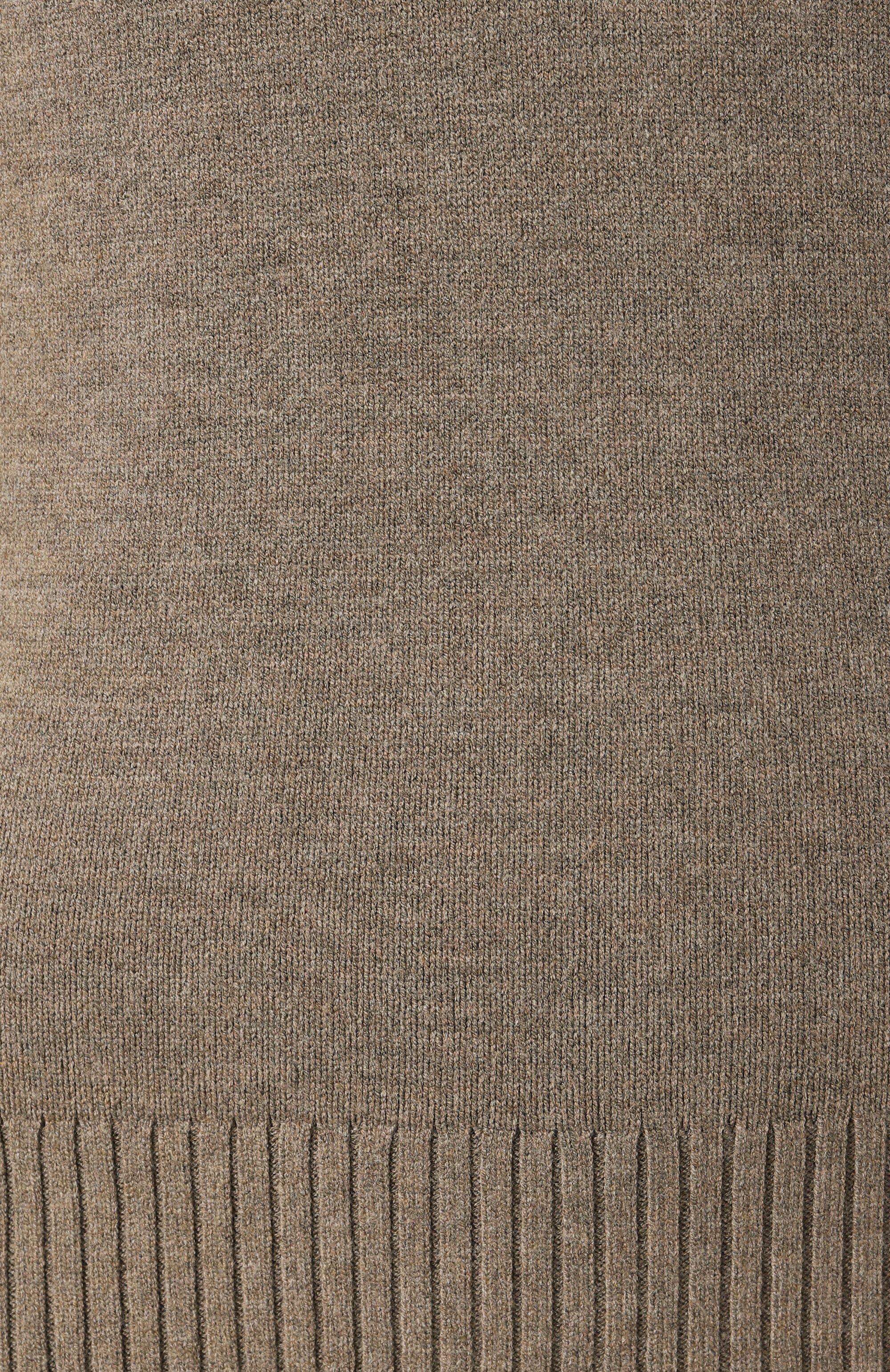 Топ из вискозы YUZEFI светло-коричневого цвета по цене 31950 руб., арт. YUZRS25-RW-KN27-44, фото 6 Топ из вискозы YUZEFI, арт. YUZRS25-RW-KN27-44, фото 6