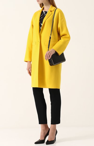 Сумка rockstud VALENTINO черного цвета по цене 138000 руб., арт. PW2B0809/B0L, фото 2 Сумка rockstud VALENTINO, арт. PW2B0809/B0L, фото 2