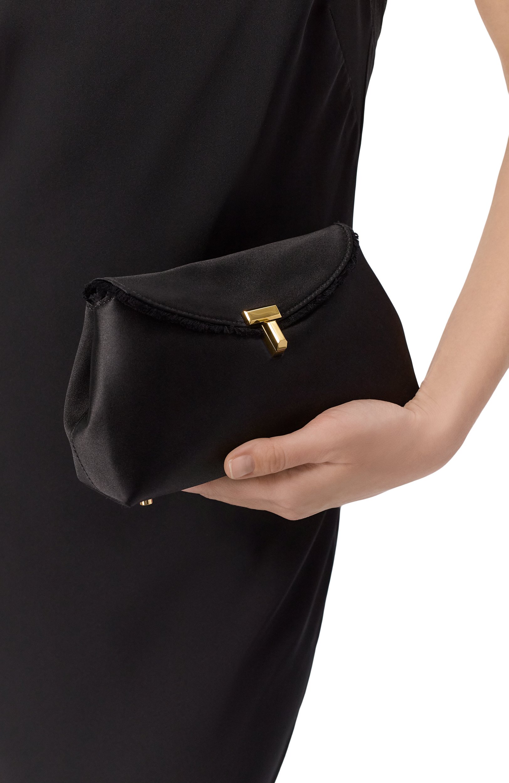 Атласный клатч t-lock mini TOTEME черного цвета по цене 93650 руб., арт. 261-WAL0085-FB0227, фото 2 Атласный клатч t-lock mini TOTEME, арт. 261-WAL0085-FB0227, фото 2