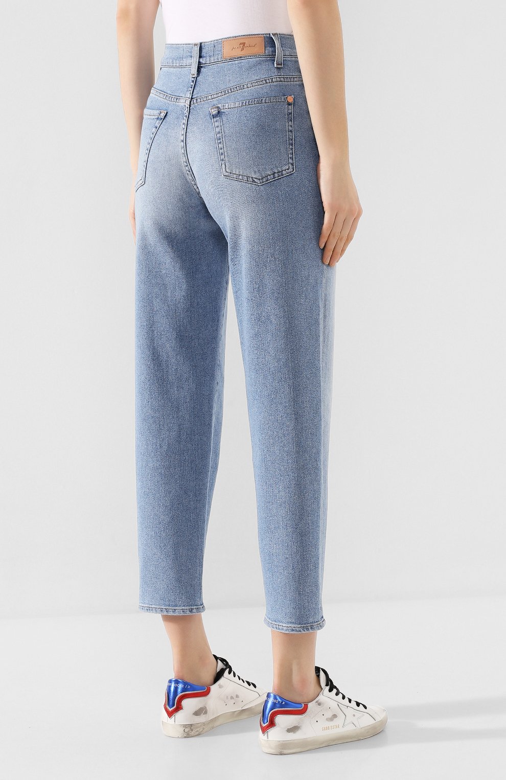 Джинсы 7 FOR ALL MANKIND голубого цвета по цене 23250 руб., арт. JSA71200EY, фото 4 Джинсы 7 FOR ALL MANKIND, арт. JSA71200EY, фото 4