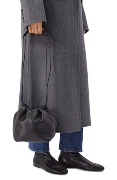 Женская сумка dumpling JIL SANDER черного цвета, арт. J07WG0027/P7365 | Фото 2 (Размер: small; Материал сплава: Проставлено; Драгоценные камни: Проставлено; Материал: Натуральная кожа)