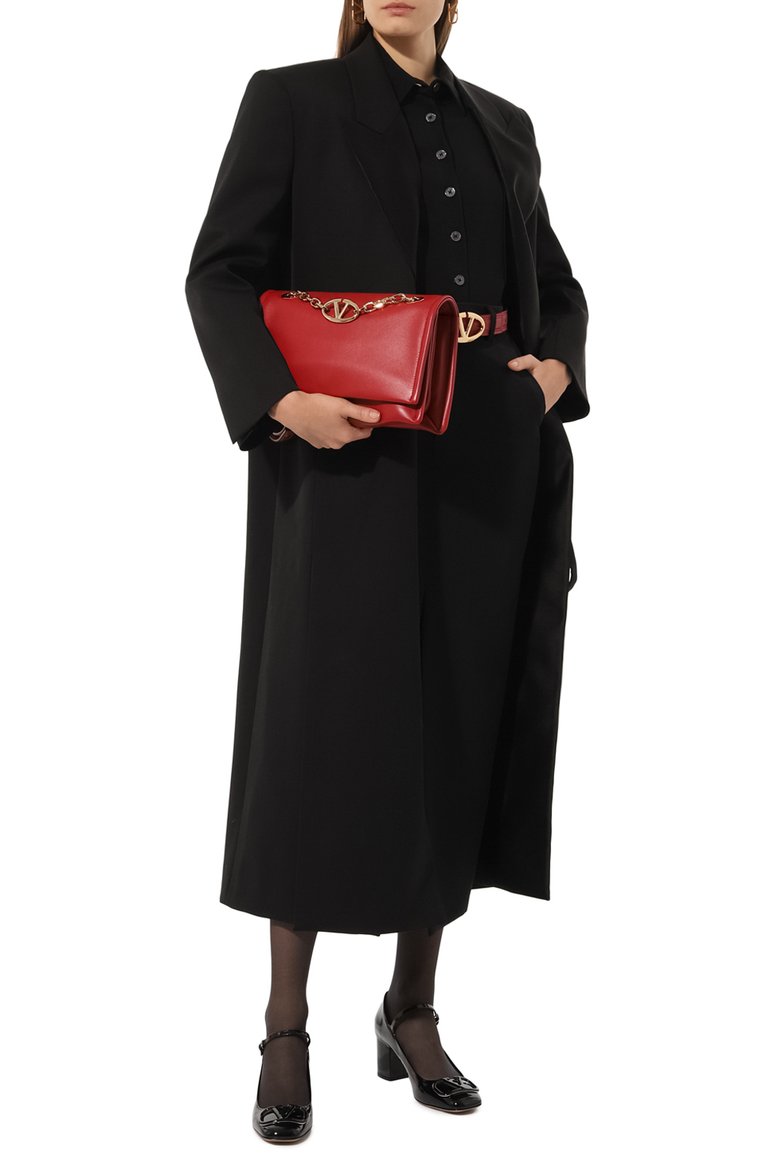 Женская сумка vlogo chain VALENTINO красного цвета, арт. 5W2B0N93/PHV | Фото 7 (Ремень/цепочка: На ремешке; Размер: medium; Драгоценные камни: Проставлено; Материал: Натуральная кожа; Материал сплава: Проставлено)