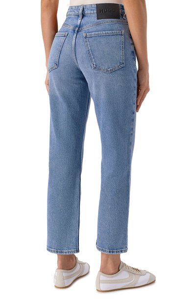 Джинсы HUGO голубого цвета по цене 17950 руб., арт. 50546927, фото 4 Джинсы HUGO, арт. 50546927, фото 4