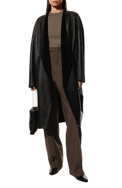 Двусторонняя дубленка VENERA M. черного цвета по цене 257360 руб., арт. 2755, фото 2 Двусторонняя дубленка VENERA M., арт. 2755, фото 2