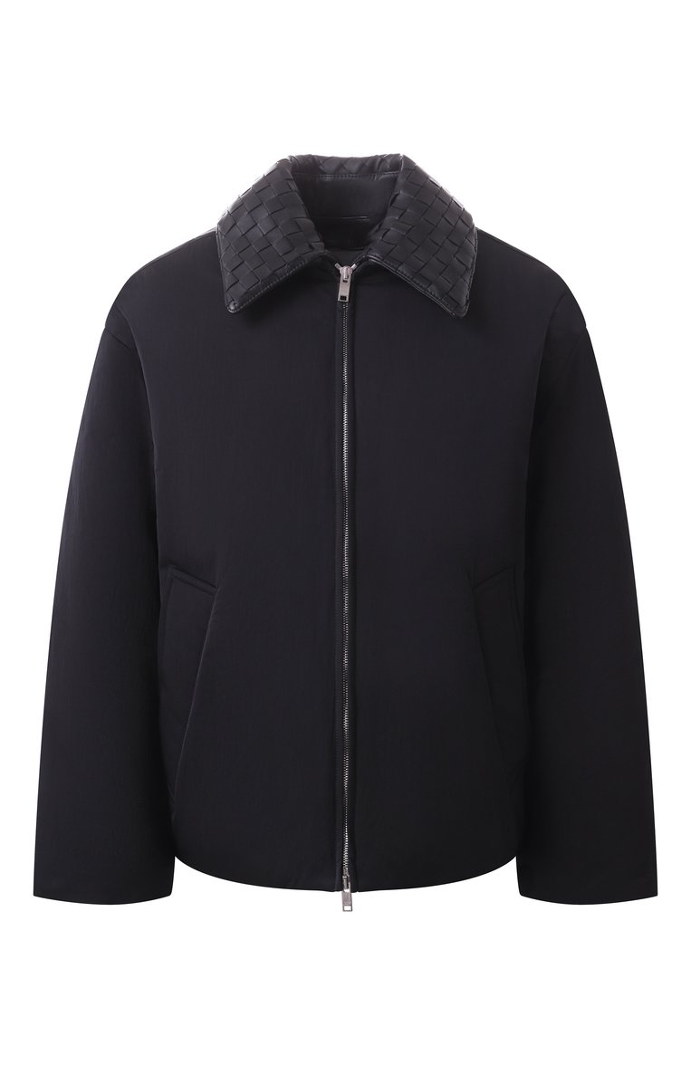 Женский пуховик BOTTEGA VENETA черного цвета, арт. 809558 VF4K0 | Фото 1 (Рукава: Длинные; Длина (верхняя одежда): Короткие; Кросс-КТ: Пуховик; Стили: Кэжуэл; Материал внешний: Синтетический материал; Автоматизация ТО: Проставлено; Автоматизация состава: Проставлено)