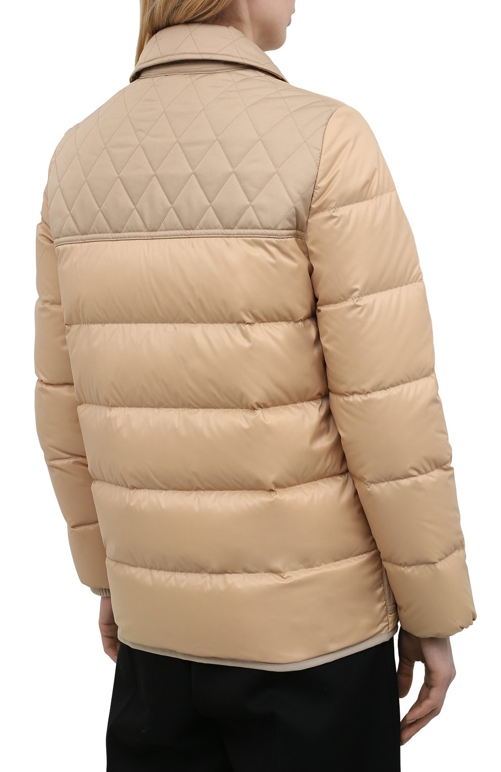 Пуховая куртка BURBERRY бежевого цвета по цене 132000 руб., арт. 8039217, фото 4 Пуховая куртка BURBERRY, арт. 8039217, фото 4