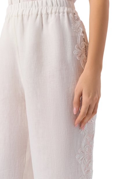 Льняные брюки MAURIZIO белого цвета по цене 55250 руб., арт. W01150881, фото 5 Льняные брюки MAURIZIO, арт. W01150881, фото 5