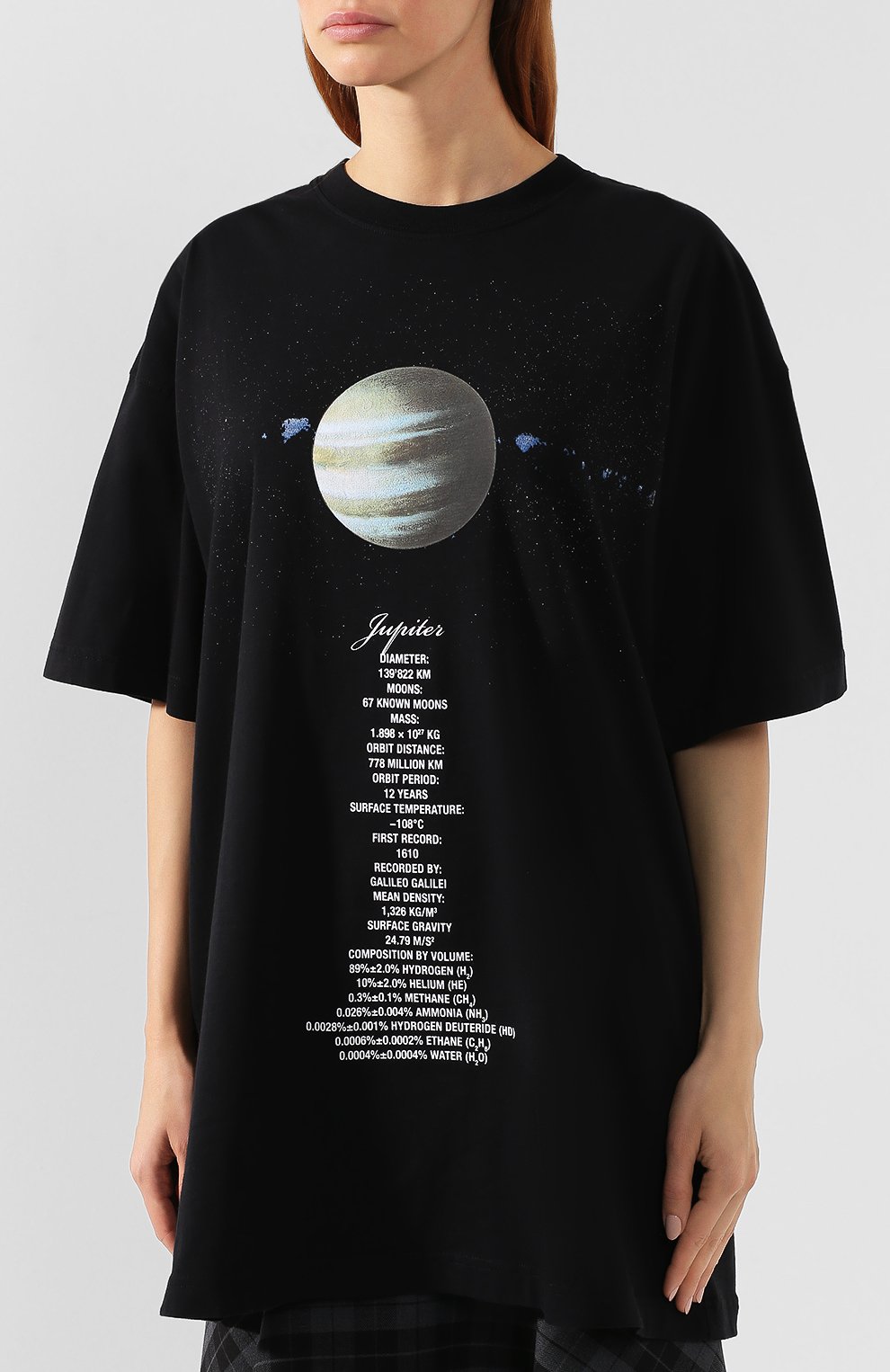 Хлопковая футболка VETEMENTS черного цвета по цене 53950 руб., арт. UAH20TR901/W, фото 3 Хлопковая футболка VETEMENTS, арт. UAH20TR901/W, фото 3