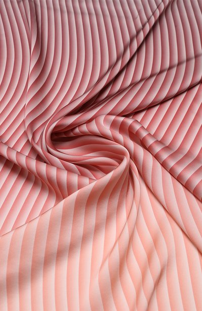 Шелковая шаль GIORGIO ARMANI разноцветного цвета по цене 83200 руб., арт. 795210/4R122, фото 4 Шелковая шаль GIORGIO ARMANI, арт. 795210/4R122, фото 4