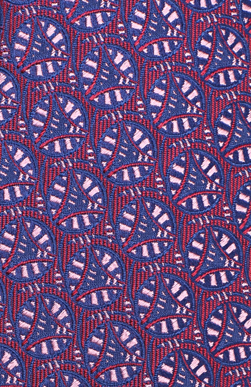 Шелковый галстук с узором TURNBULL & ASSER бордового цвета по цене 15650 руб., арт. TIE002-BB202, фото 3 Шелковый галстук с узором TURNBULL & ASSER, арт. TIE002-BB202, фото 3