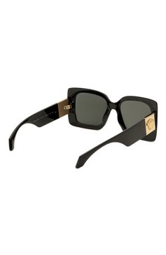 Женские солнцезащитные очки VERSACE черного цвета, арт. 4467U-GB1/87 | Фото 4 (Нос: Не проставлено; Региональные ограничения белый список (Axapta Mercury): Не проставлено; Материал: Пластик; Тип очков: С/з; Оптика Гендер: оптика-женское; Очки форма: Квадратные)