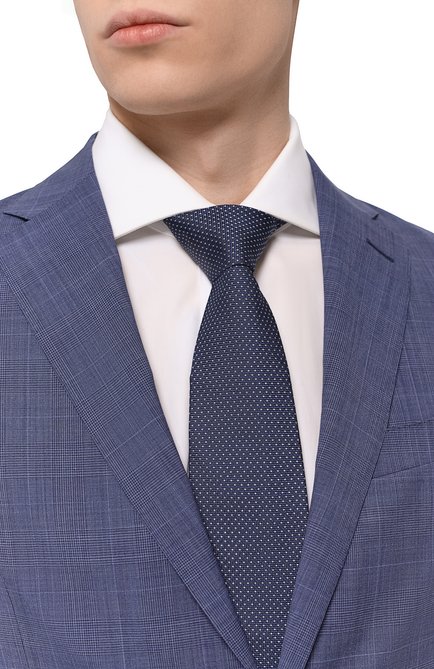 Мужской шелковый галстук CORNELIANI темно-синего цвета, арт. 25U302-2520303 | Фото 2 (Нос: Не проставлено; Материал: Шелк, Текстиль; Материал сплава: Проставлено)