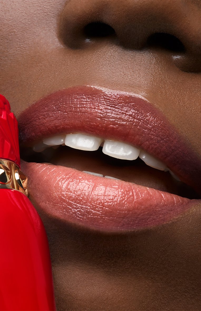 Сменный блок помады-блеска rouge louboutin sooooo…glow, оттенок peach cabaret CHRISTIAN LOUBOUTIN  цвета, арт. 8435415046237 | Фото 8 (Региональные ограничения белый список (Axapta Mercury): Не проставлено; Нос: Не проставлено; Финишное покрытие: Сияющий)