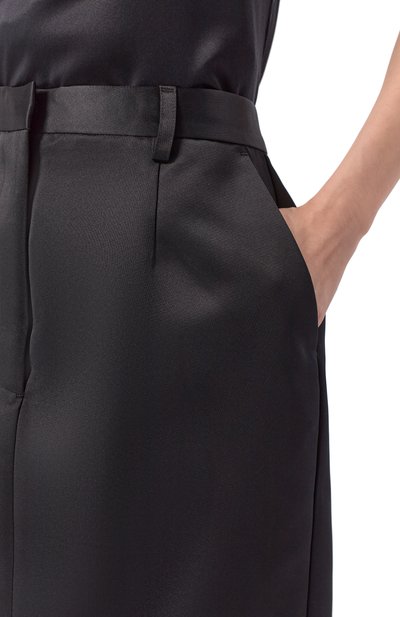 Атласная юбка CO черного цвета по цене 89950 руб., арт. 3245MBPD-PS26, фото 5 Атласная юбка CO, арт. 3245MBPD-PS26, фото 5