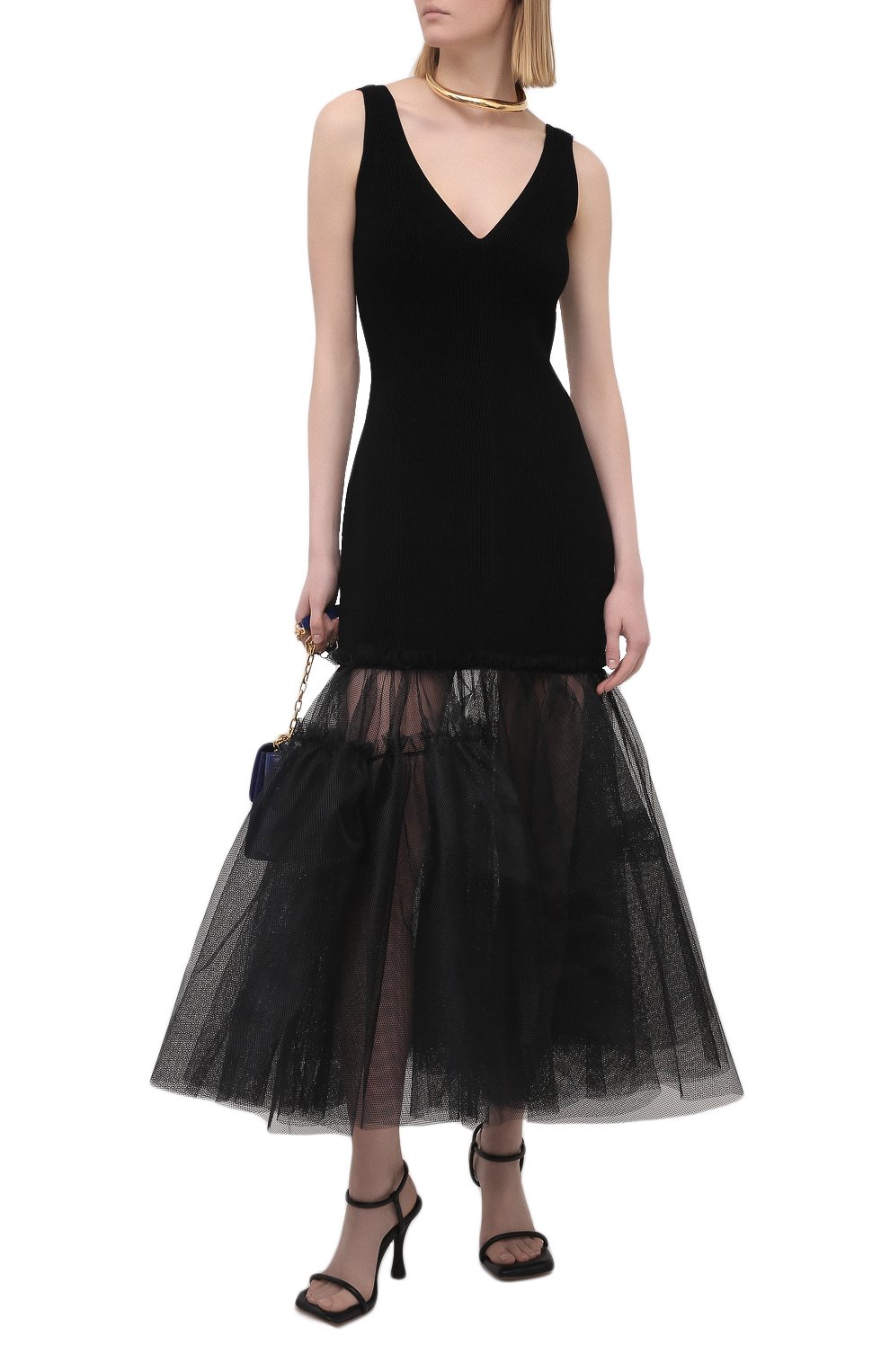 Платье из вискозы ALEXANDER MCQUEEN черного цвета по цене 323500 руб., арт. 659529/Q1AUJ, фото 2 Платье из вискозы ALEXANDER MCQUEEN, арт. 659529/Q1AUJ, фото 2