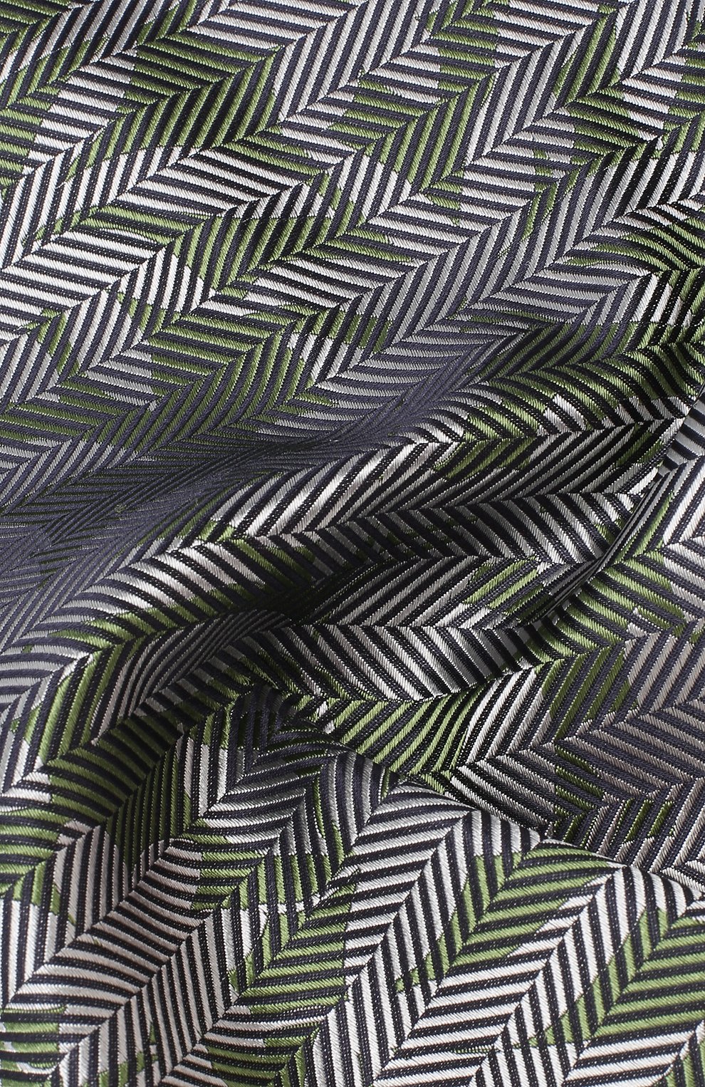Шелковый платок GIORGIO ARMANI зеленого цвета по цене 10850 руб., арт. 360023/9P936, фото 2 Шелковый платок GIORGIO ARMANI, арт. 360023/9P936, фото 2